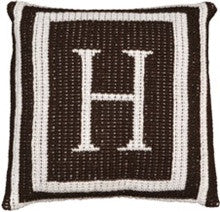 Personalized knit pillow
